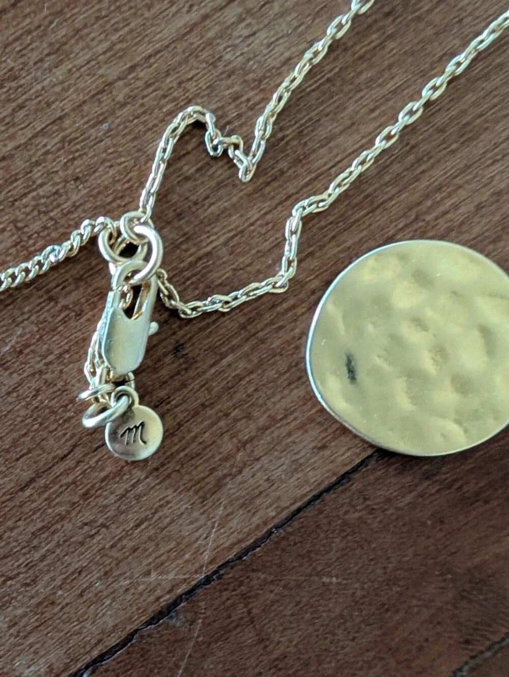 Madewell Gold Hammered Circle Pendant Necklace Women's Stamped Adjustable - Picture 4 of 8